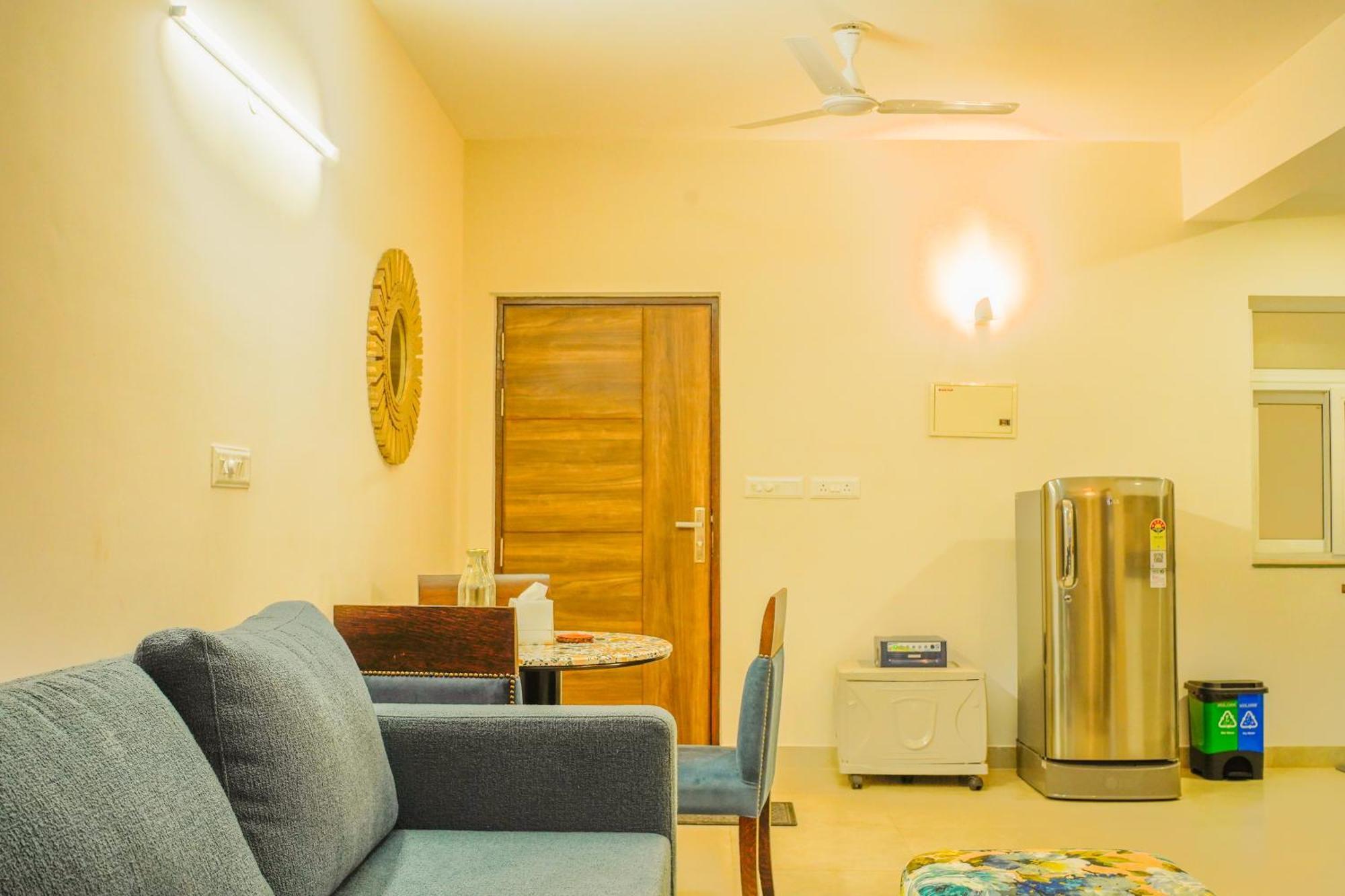 Alaya Stays 1 Bhk With Balcony & Pool - Veera Marina Candolim Exteriör bild
