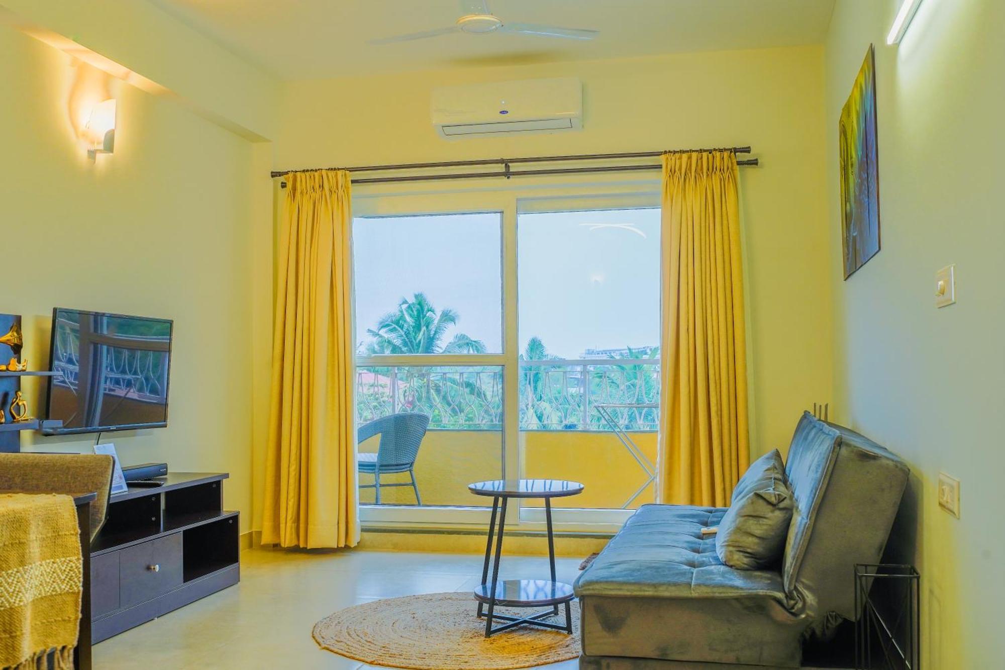 Alaya Stays 1 Bhk With Balcony & Pool - Veera Marina Candolim Exteriör bild