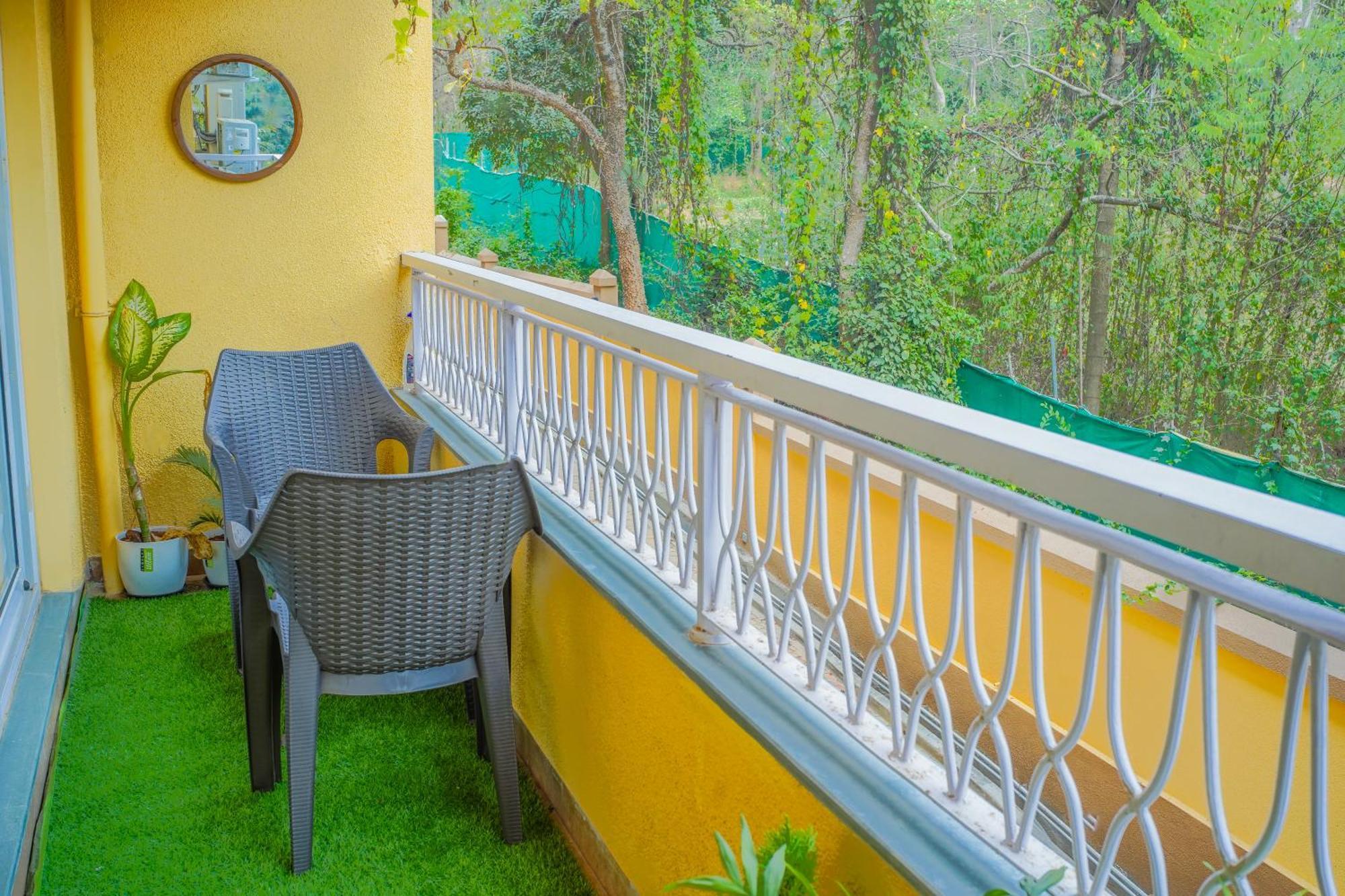 Alaya Stays 1 Bhk With Balcony & Pool - Veera Marina Candolim Exteriör bild