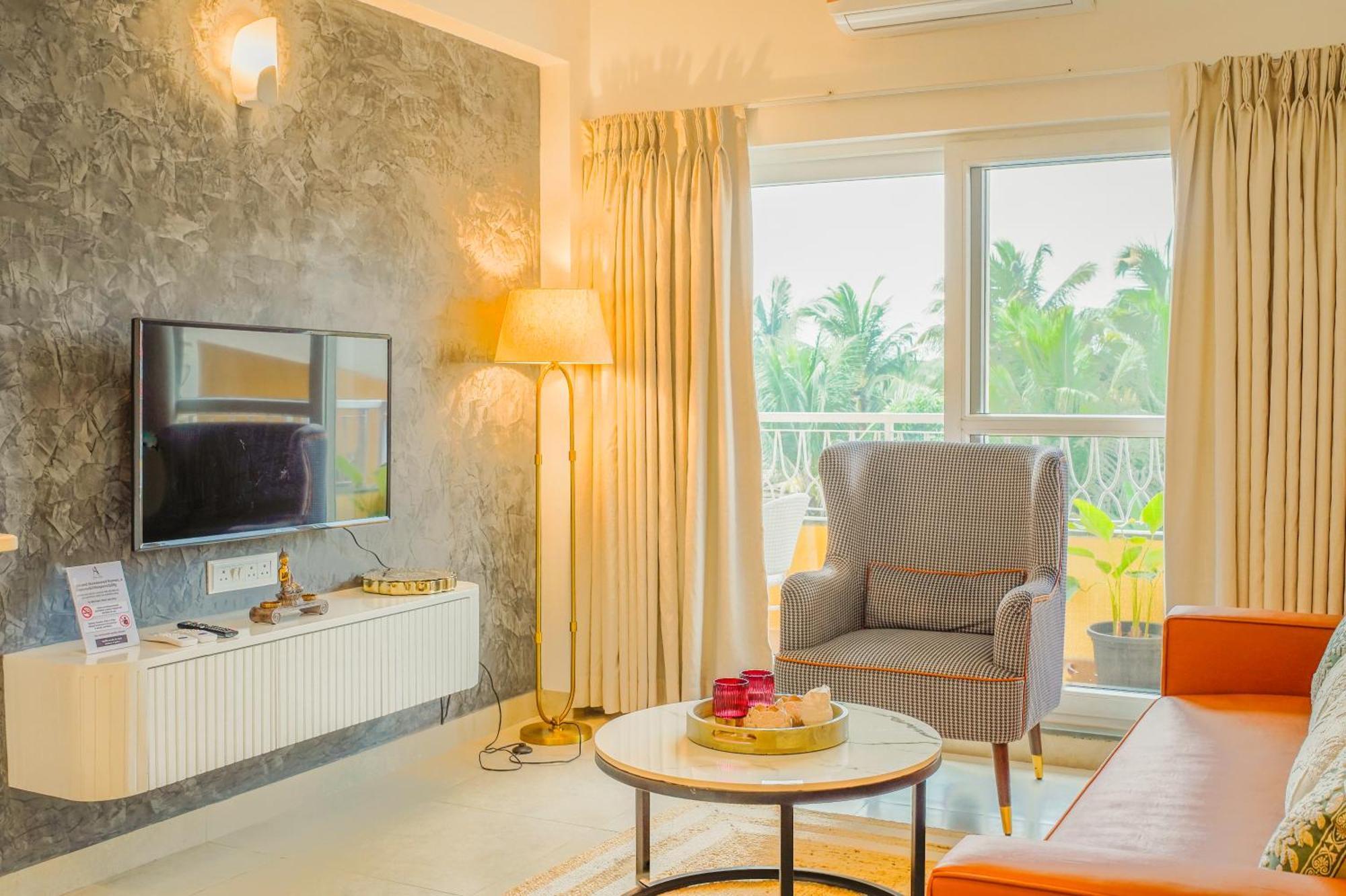 Alaya Stays 1 Bhk With Balcony & Pool - Veera Marina Candolim Exteriör bild